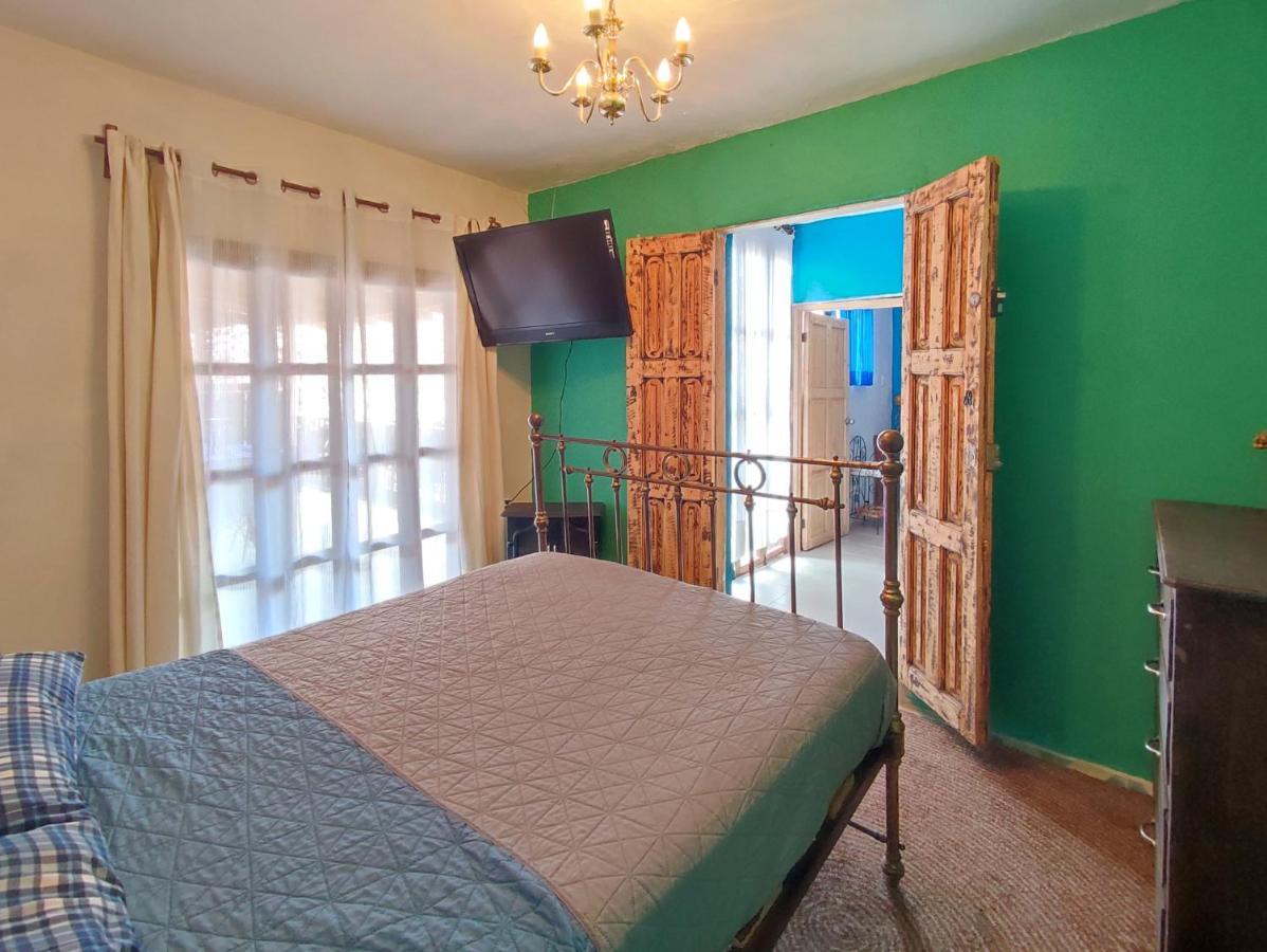 Hostal Ikal San Cristóbal de Las Casas Екстериор снимка