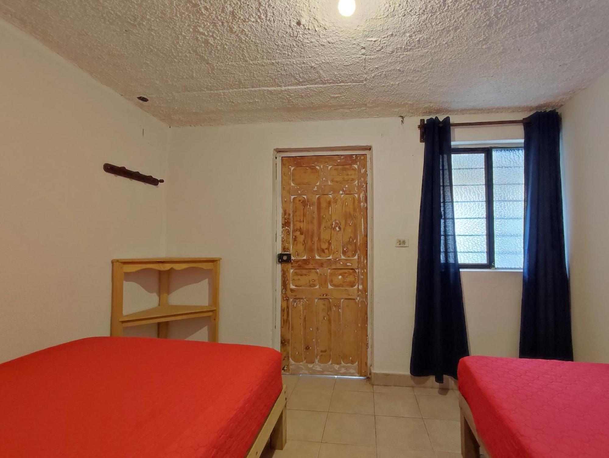 Hostal Ikal San Cristóbal de Las Casas Стая снимка