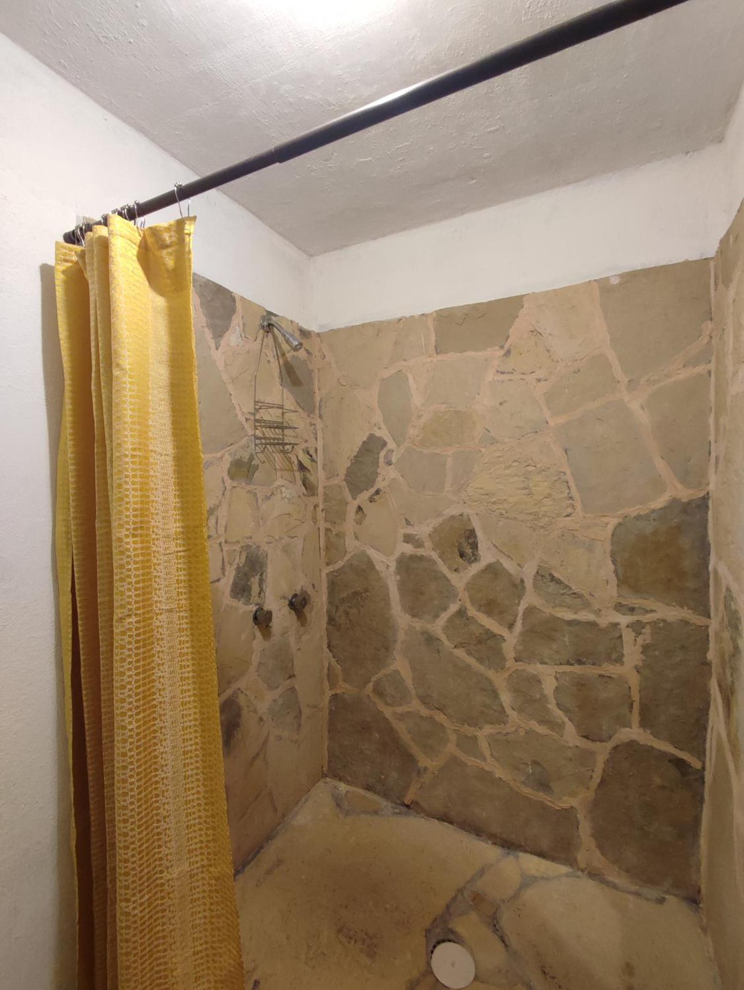Hostal Ikal San Cristóbal de Las Casas Стая снимка